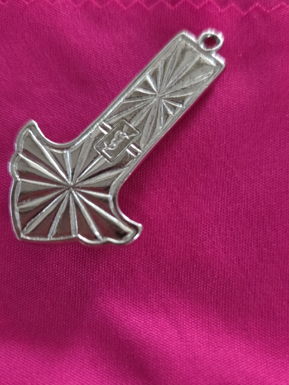 YSL stamped pendant - Picture 4 of 4
